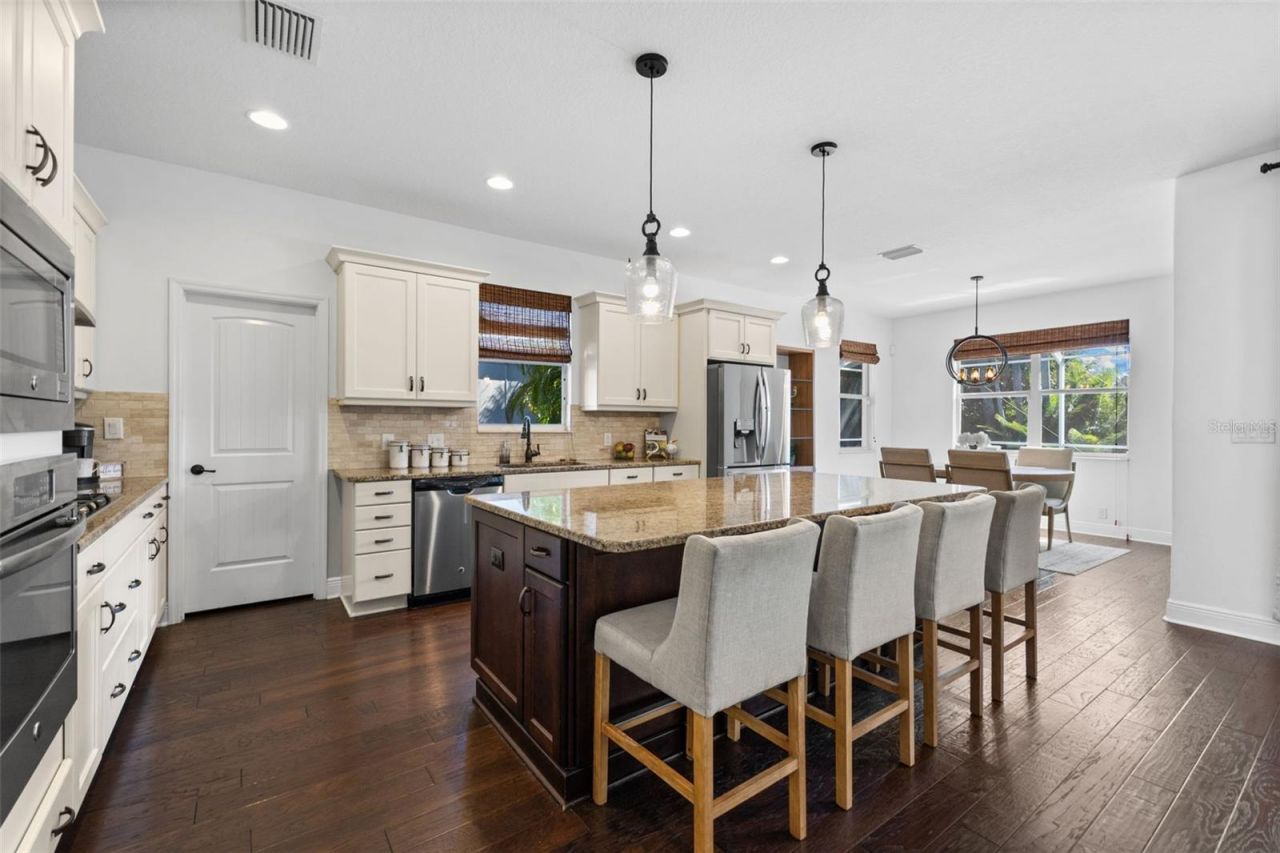 10274 Blossom Trail, Seminole, FL 33772 Photo