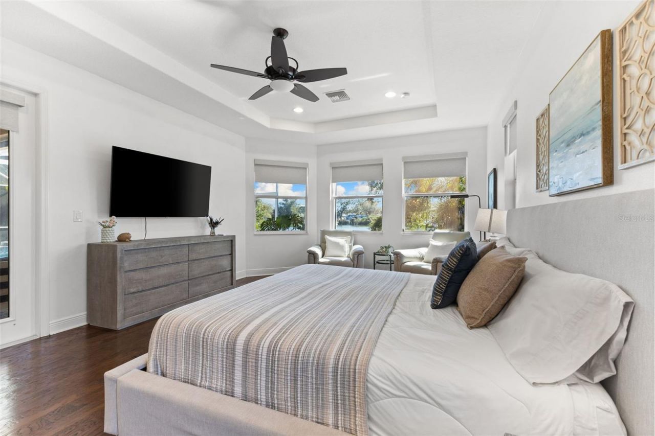 10274 Blossom Trail, Seminole, FL 33772 Photo