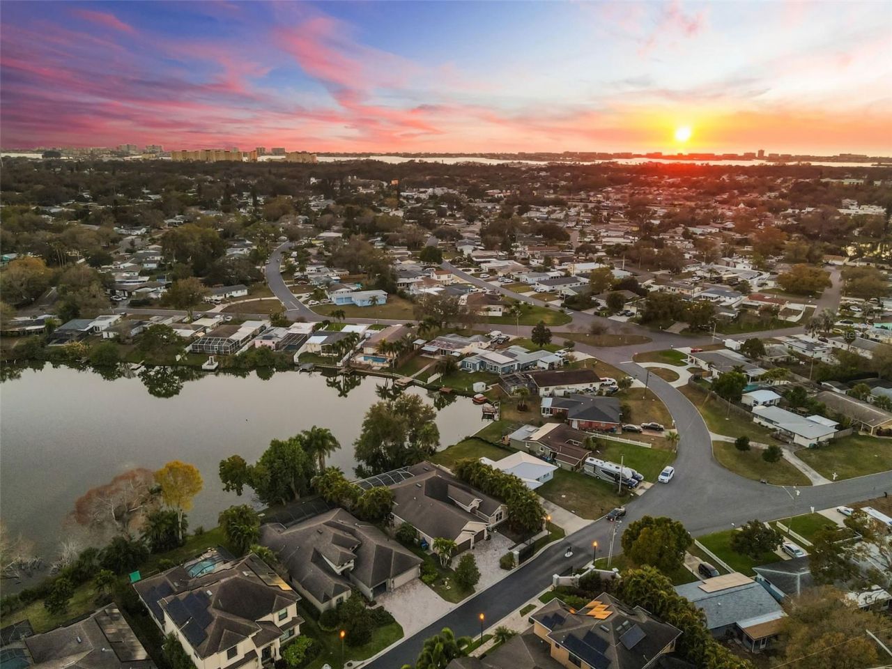 10274 Blossom Trail, Seminole, FL 33772 Photo