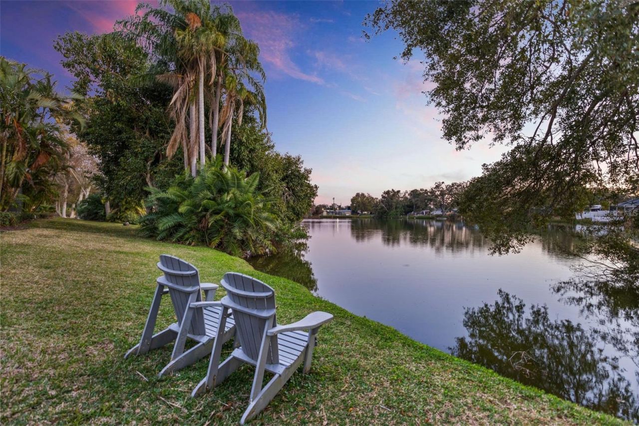 10274 Blossom Trail, Seminole, FL 33772 Photo