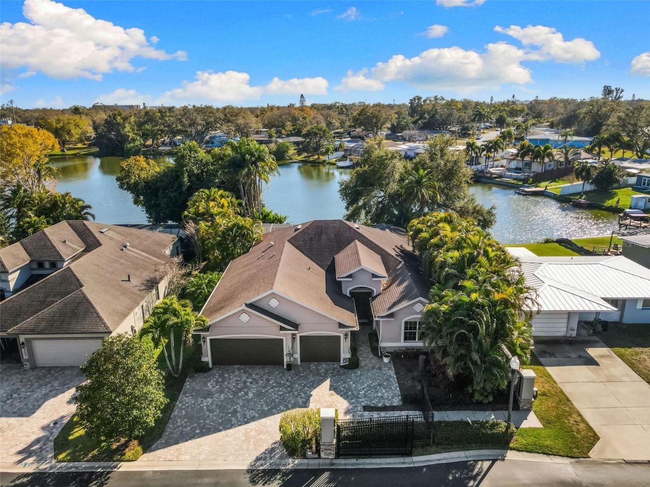 10274 Blossom Trail, Seminole, FL 33772 Photo