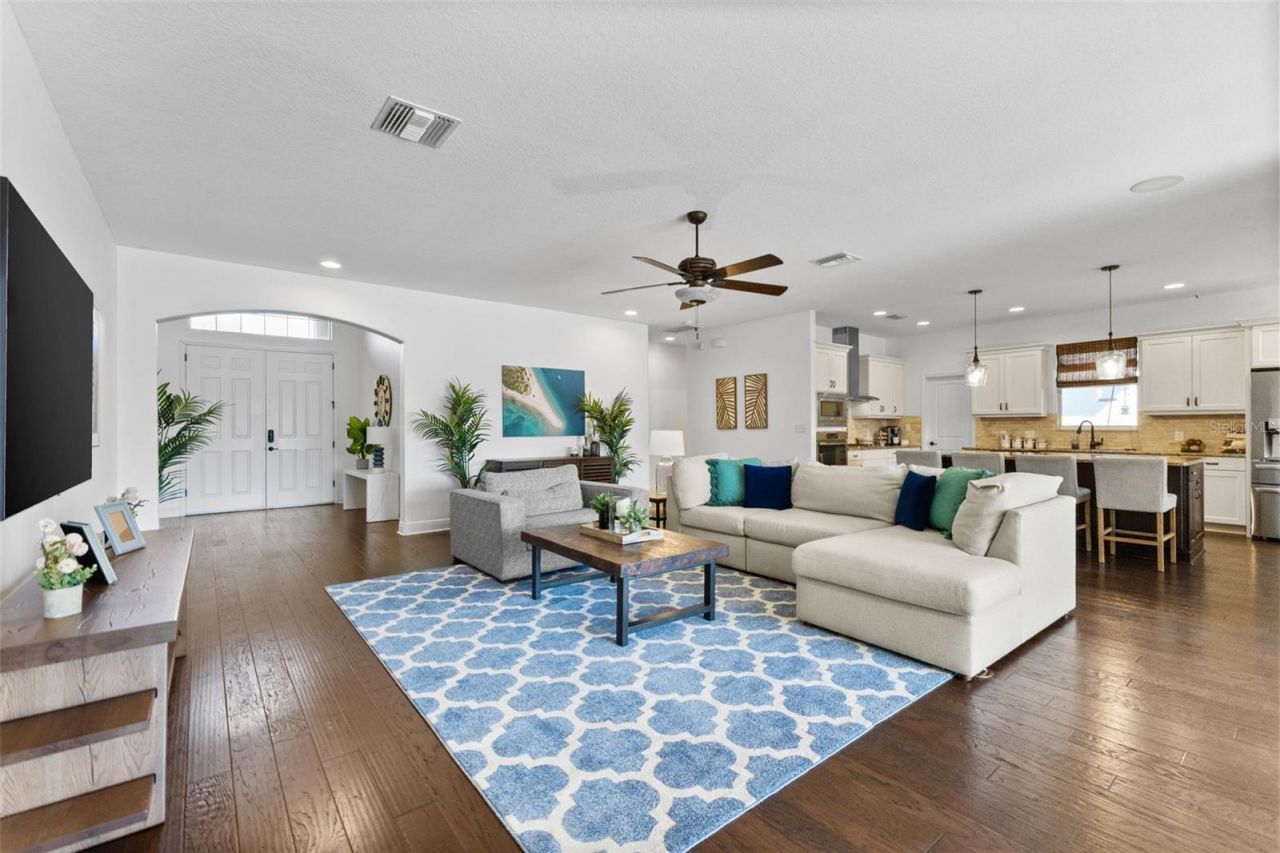 10274 Blossom Trail, Seminole, FL 33772 Photo