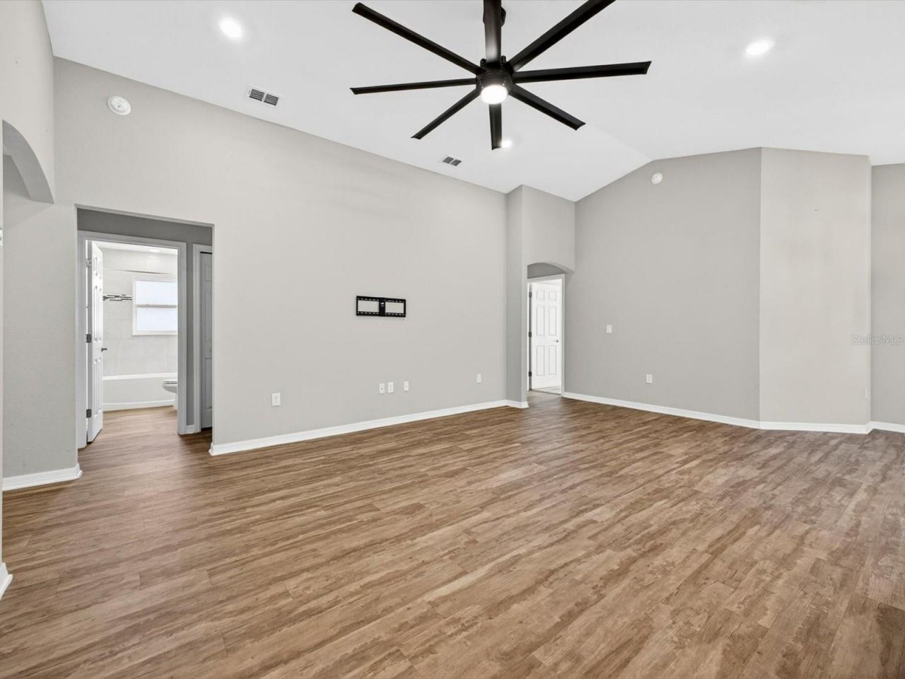 1330 Mezzavalle Way, Auburndale, FL 33823 Photo