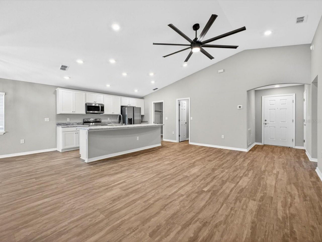 1330 Mezzavalle Way, Auburndale, FL 33823 Photo