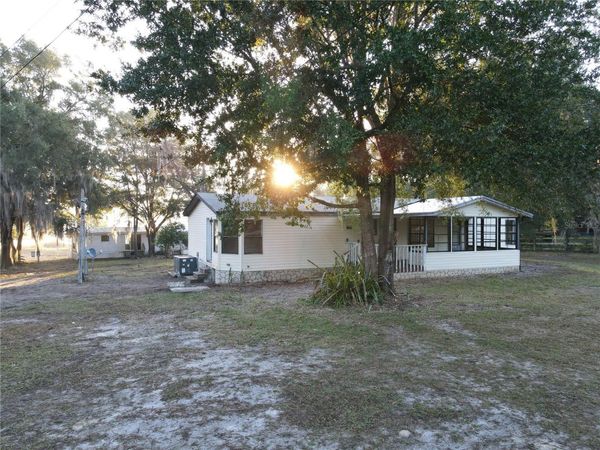11821 SE 123RD AVENUE , OCKLAWAHA, FL 32179