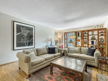 2220 Midland Grove Road, Unit 202, Roseville, MN 55113