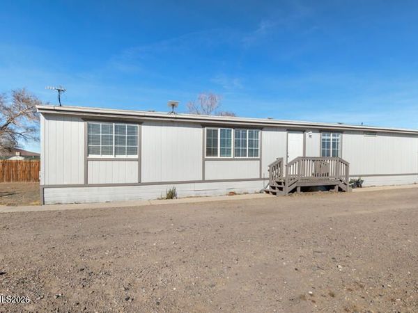 2575 Tonopah Street, Silver Springs, NV 89429