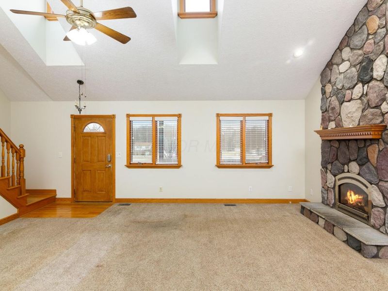 7641 Kinney Road, Mount Vernon, OH 43050 Photo 4