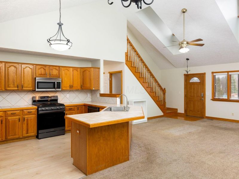 7641 Kinney Road, Mount Vernon, OH 43050 Photo 5