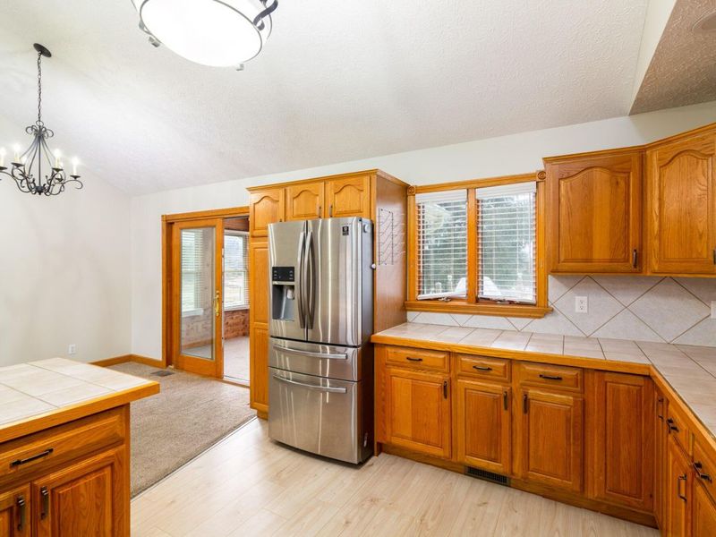 7641 Kinney Road, Mount Vernon, OH 43050 Photo 8