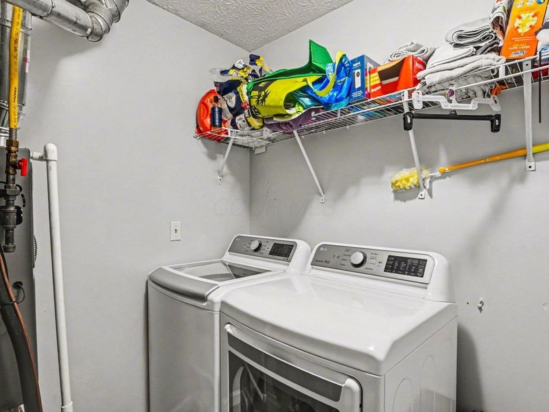 793 Crevis Lane, Columbus, OH 43228 Photo 12