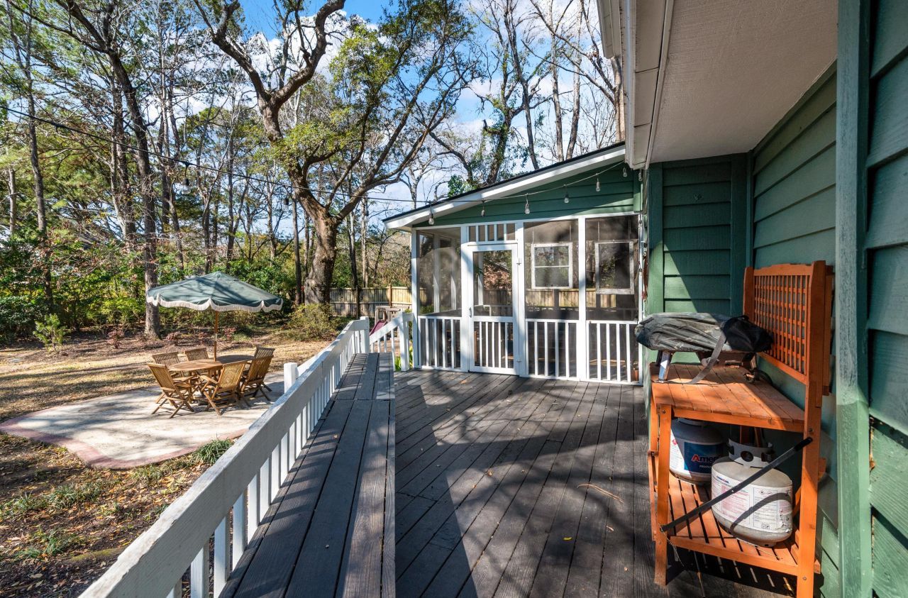 1198 Ambling Way Photo 29