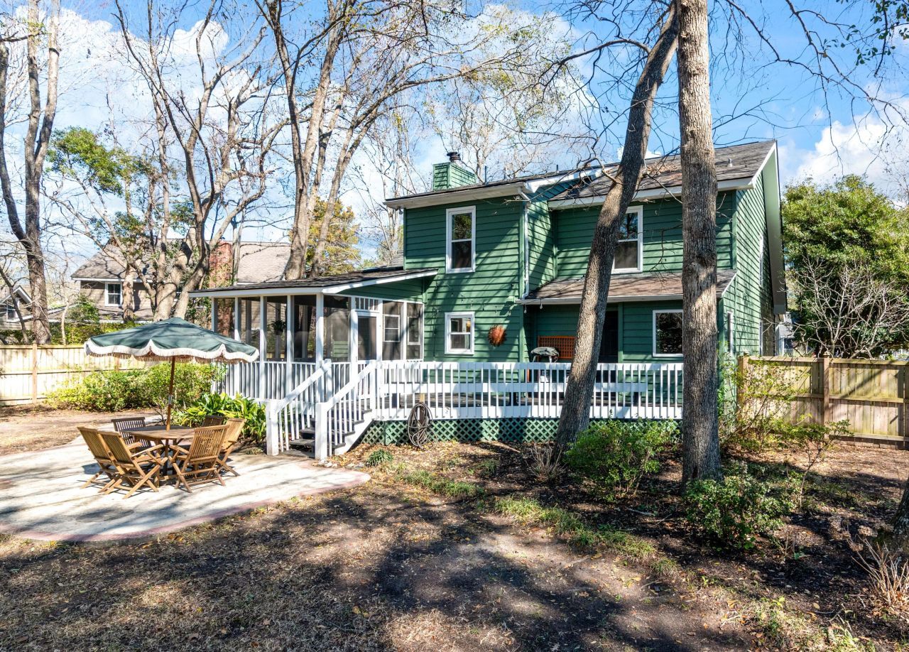 1198 Ambling Way Photo 32