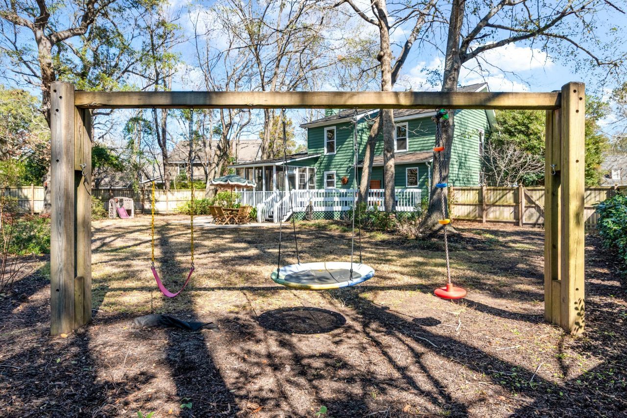 1198 Ambling Way Photo 34