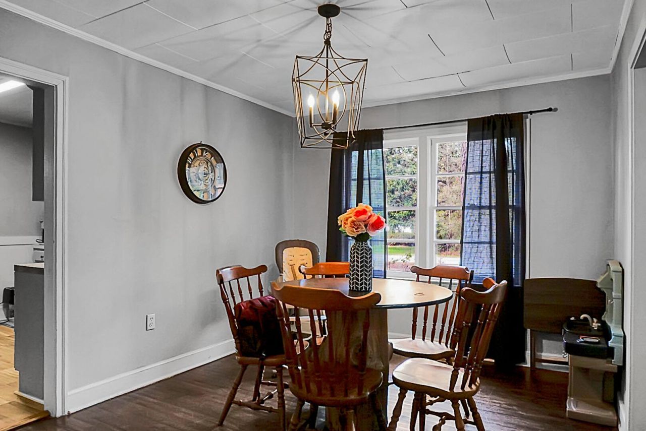 305 Forest Circle Photo 12