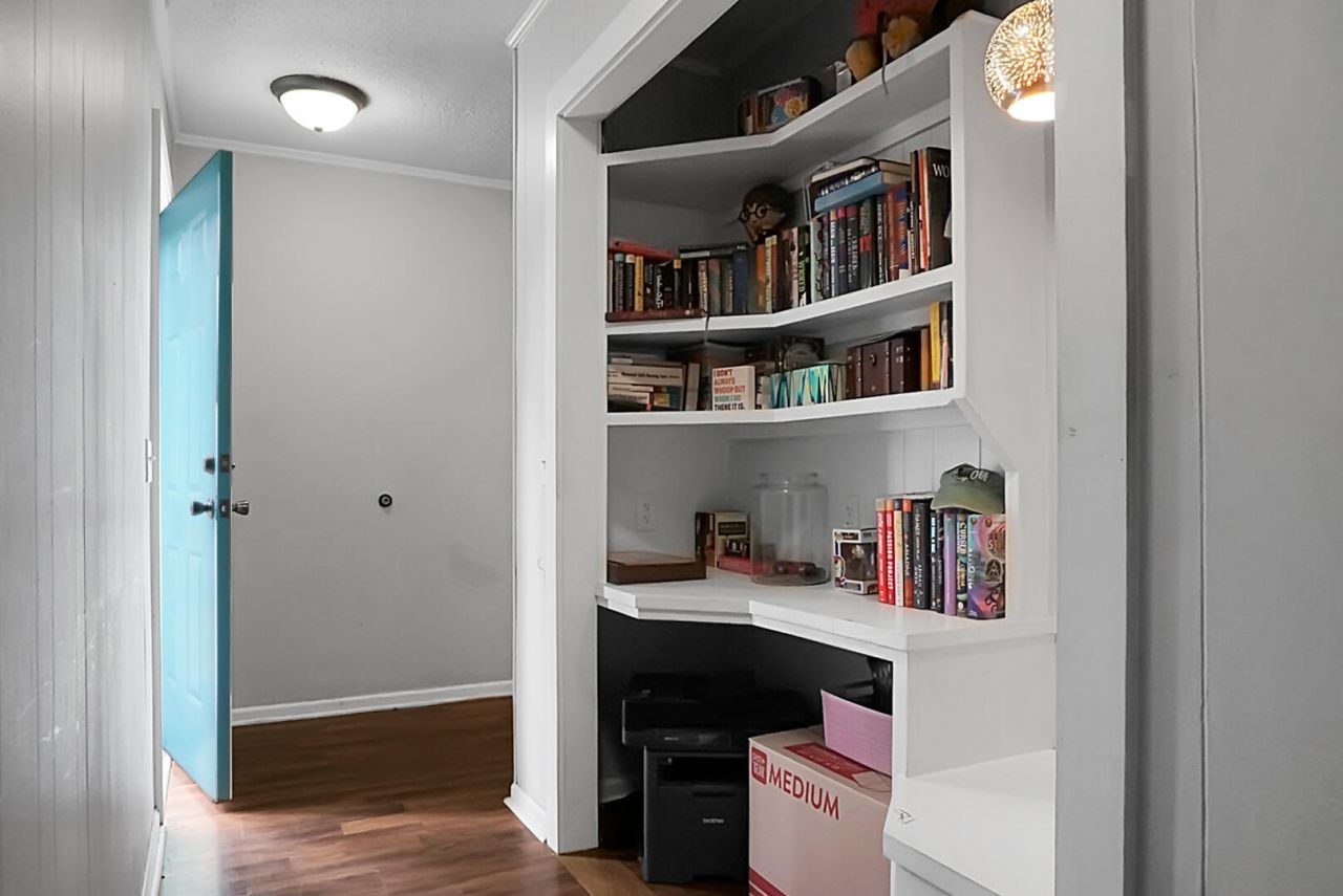 305 Forest Circle Photo 16