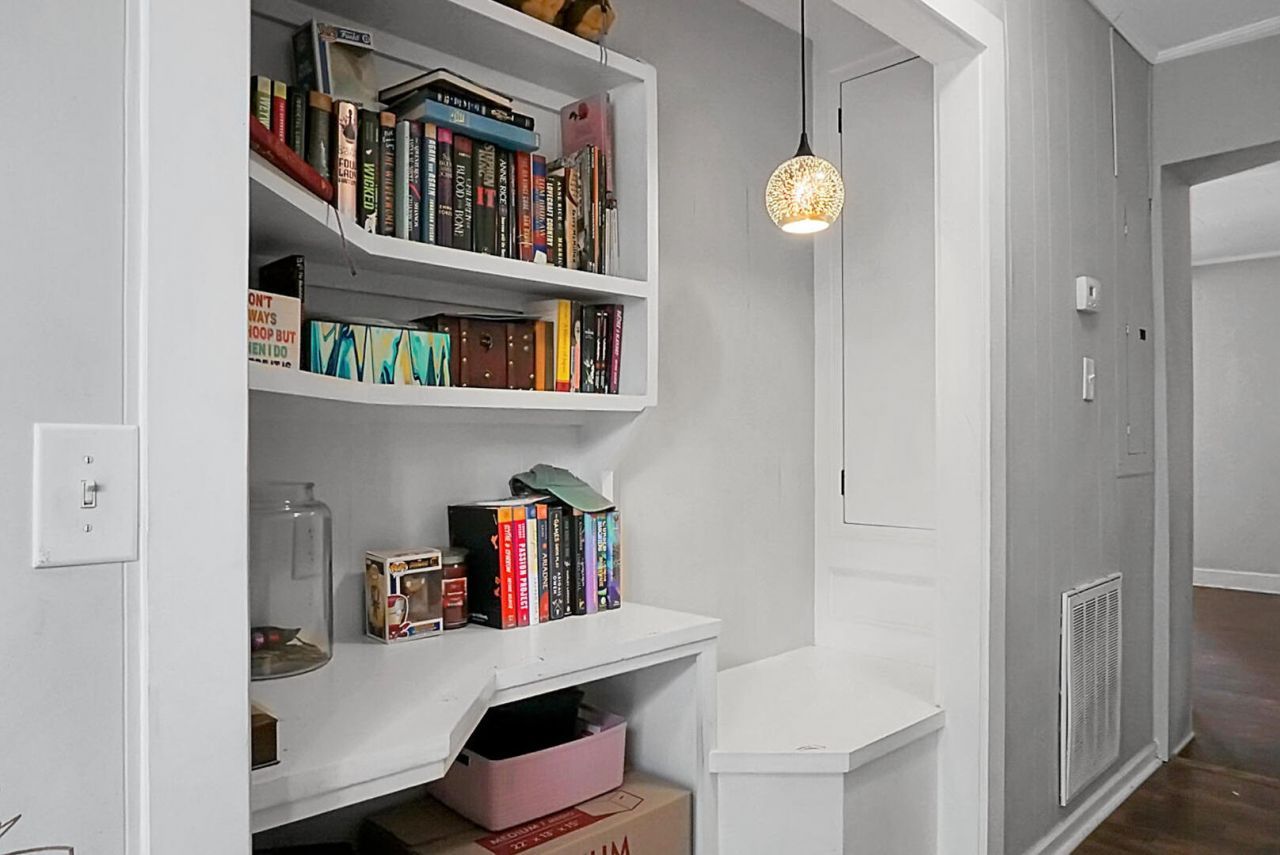 305 Forest Circle Photo 17