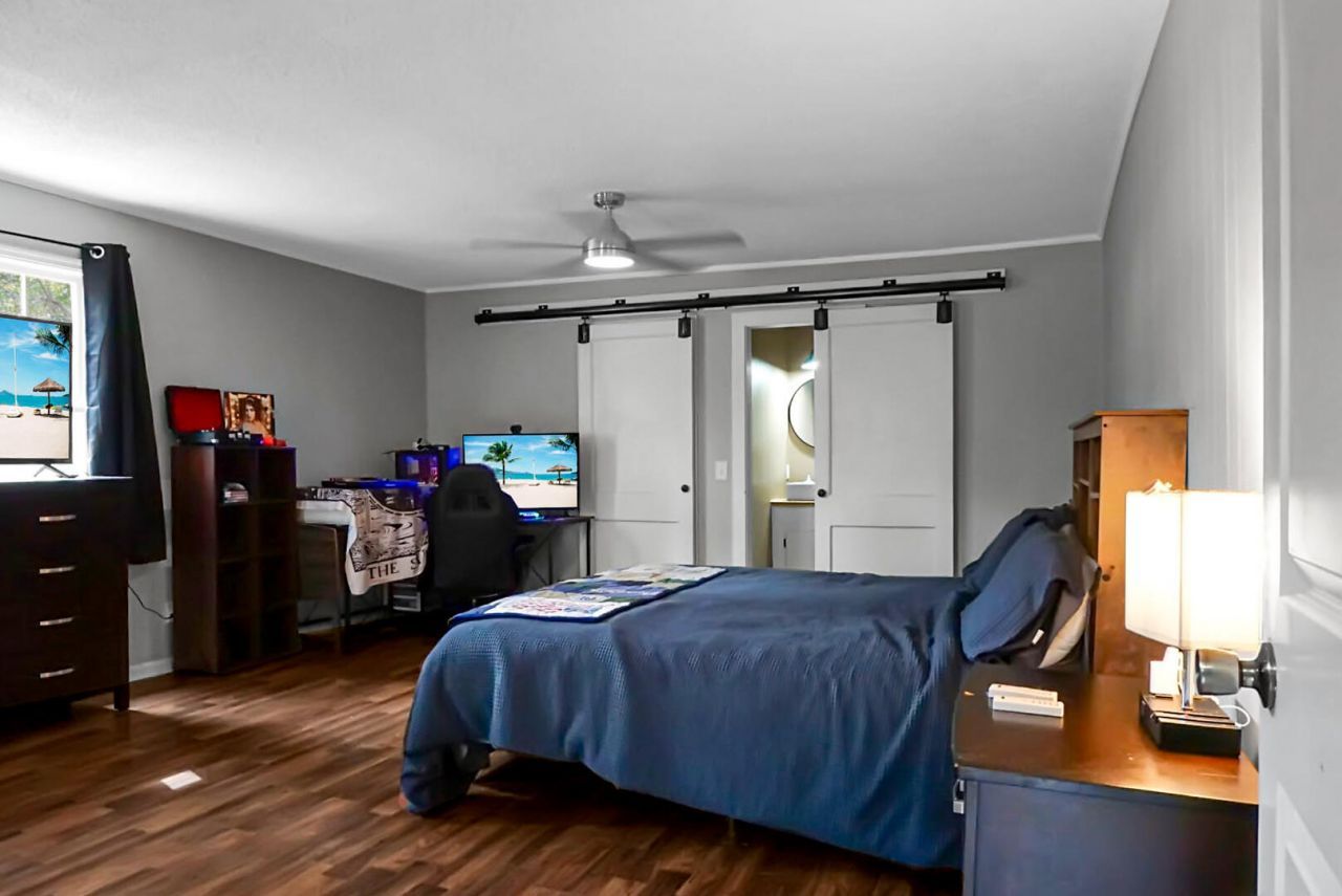 305 Forest Circle Photo 19