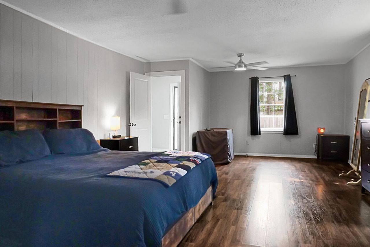 305 Forest Circle Photo 23