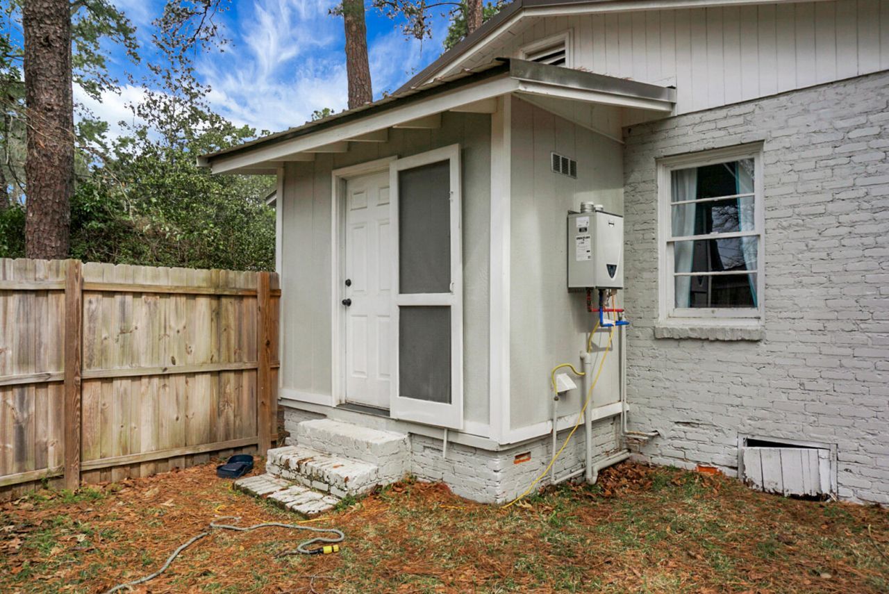 305 Forest Circle Photo 26