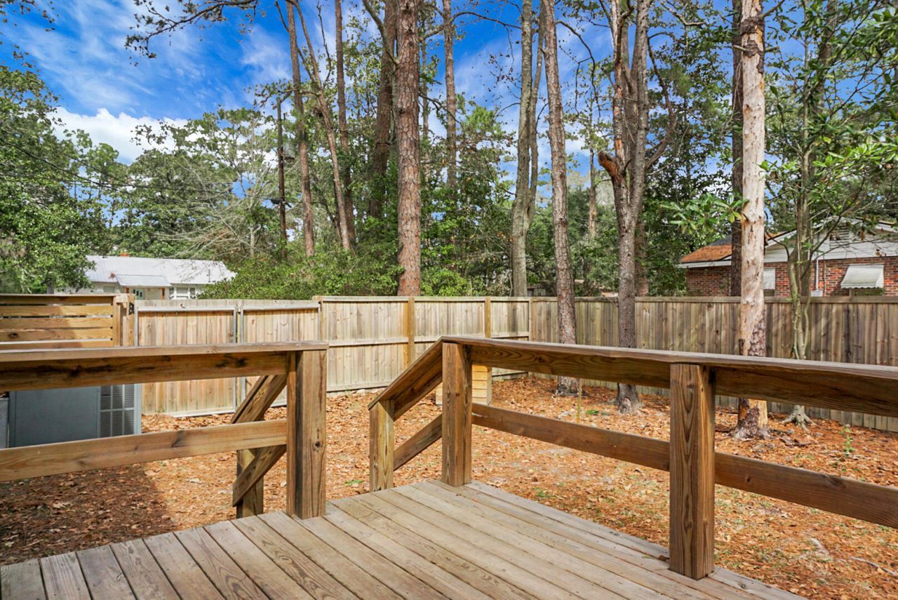 305 Forest Circle Photo 32