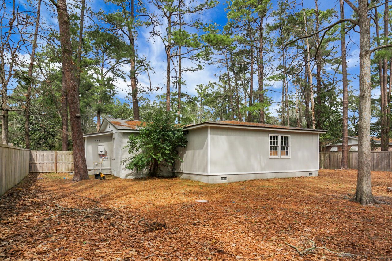 305 Forest Circle Photo 39
