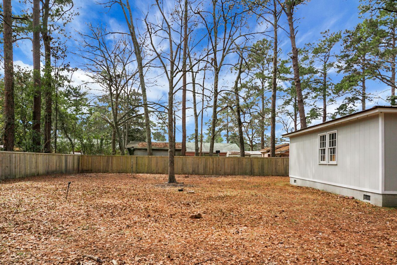 305 Forest Circle Photo 42