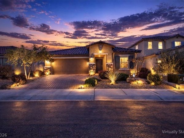 1618 Deep Valley Avenue, North Las Vegas, NV 89084