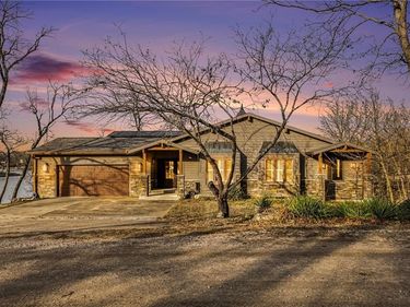 89 Maple Drive, Mound City, KS 66056