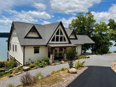 1839 Stone Bridge Drive, Dandridge, TN 37725