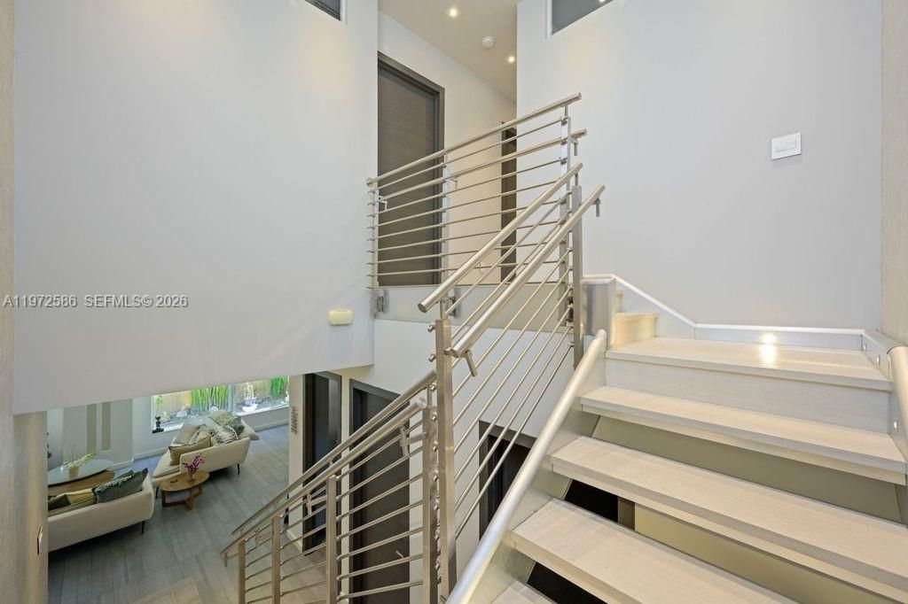 1615 NE 196th St , Miami, FL 33179 Photo