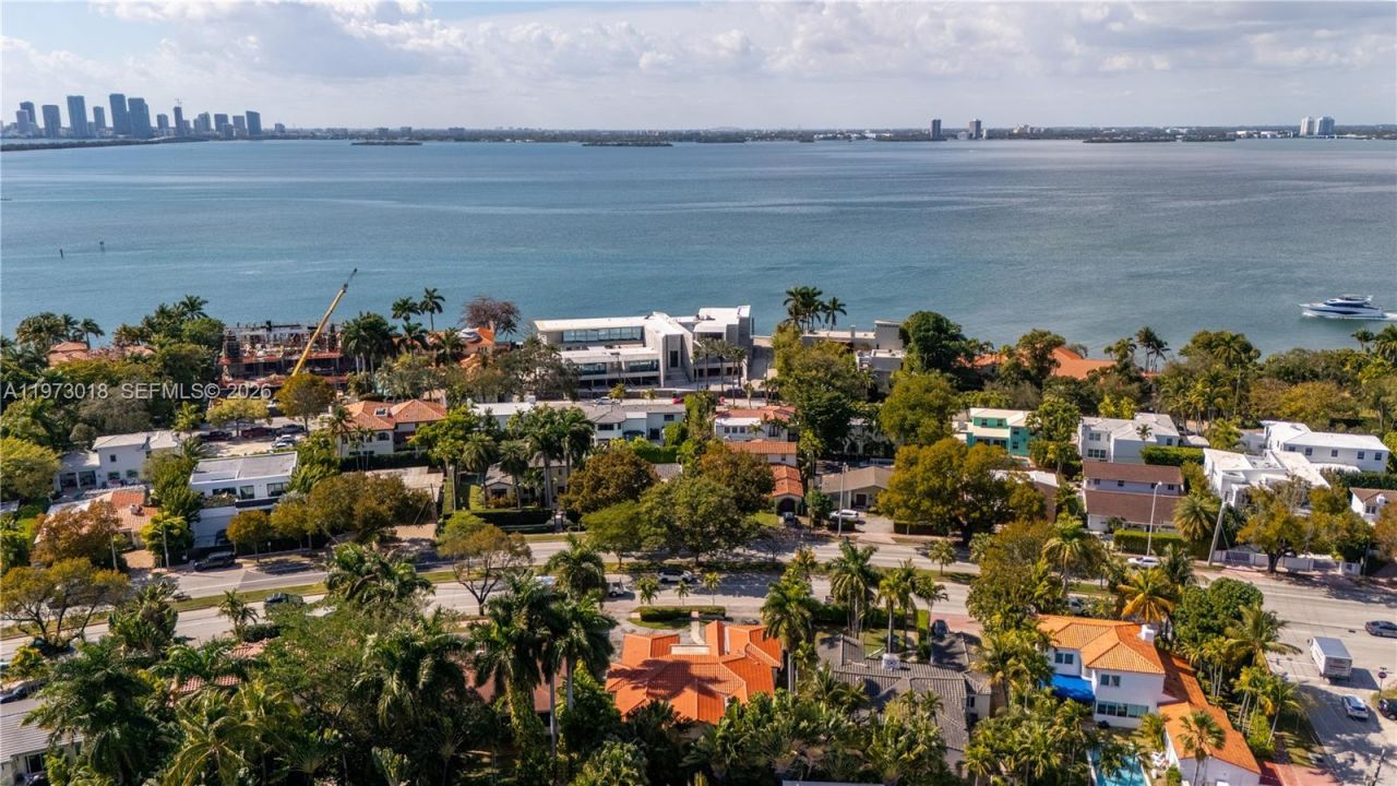 4555 Alton Rd , Miami Beach, FL 33140 Photo