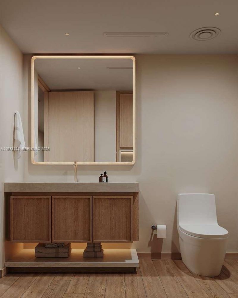 72 W Shore Dr W, Miami, FL 33133 Photo