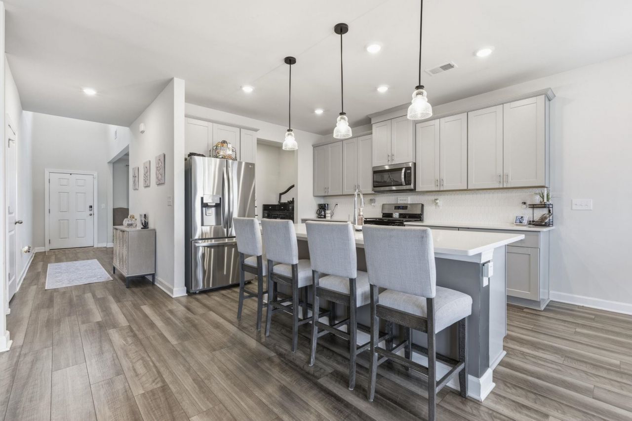 4604 Day Lily Run St. Photo 6