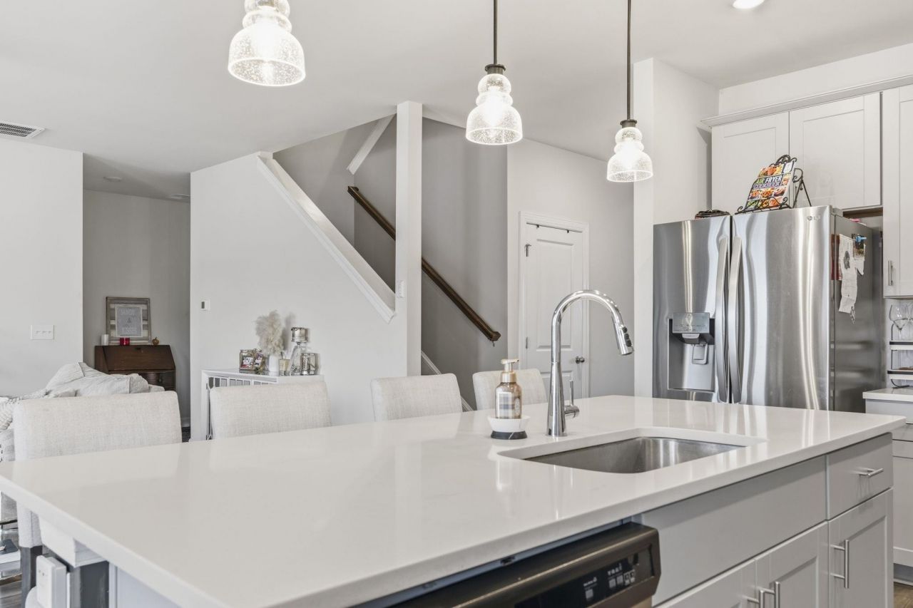 4604 Day Lily Run St. Photo 8