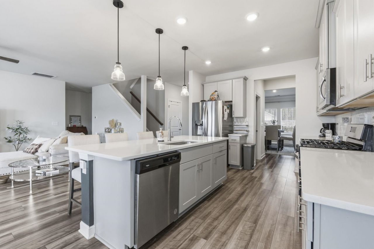 4604 Day Lily Run St. Photo 9