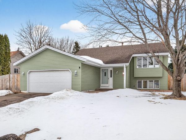 4100 Parkway Ponds Lane, White Bear Lake, MN 55110