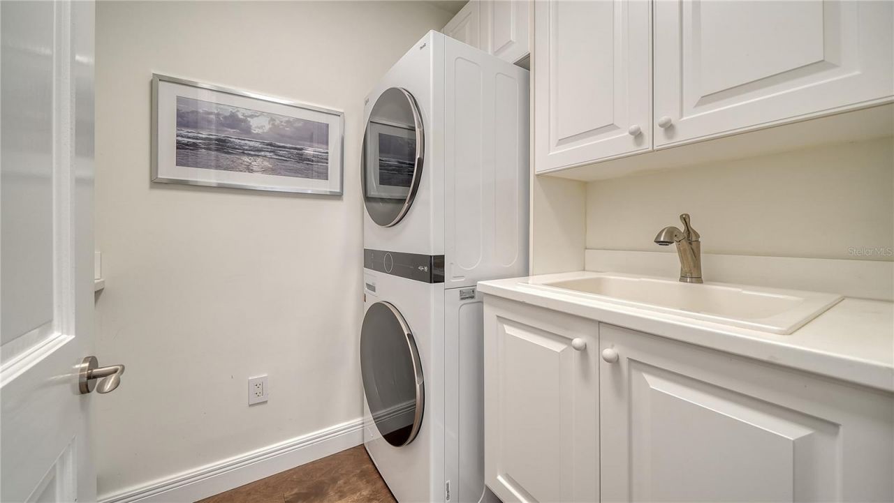 1300 Benjamin Franklin Drive, Unit 303, Sarasota, FL 34236 Photo