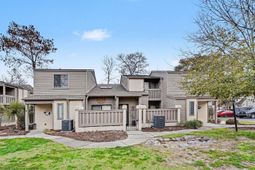 610 15th Ave. S photo 4