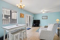 610 15th Ave. S photo 4