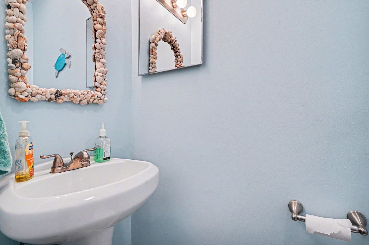 610 15th Ave. S Photo 8