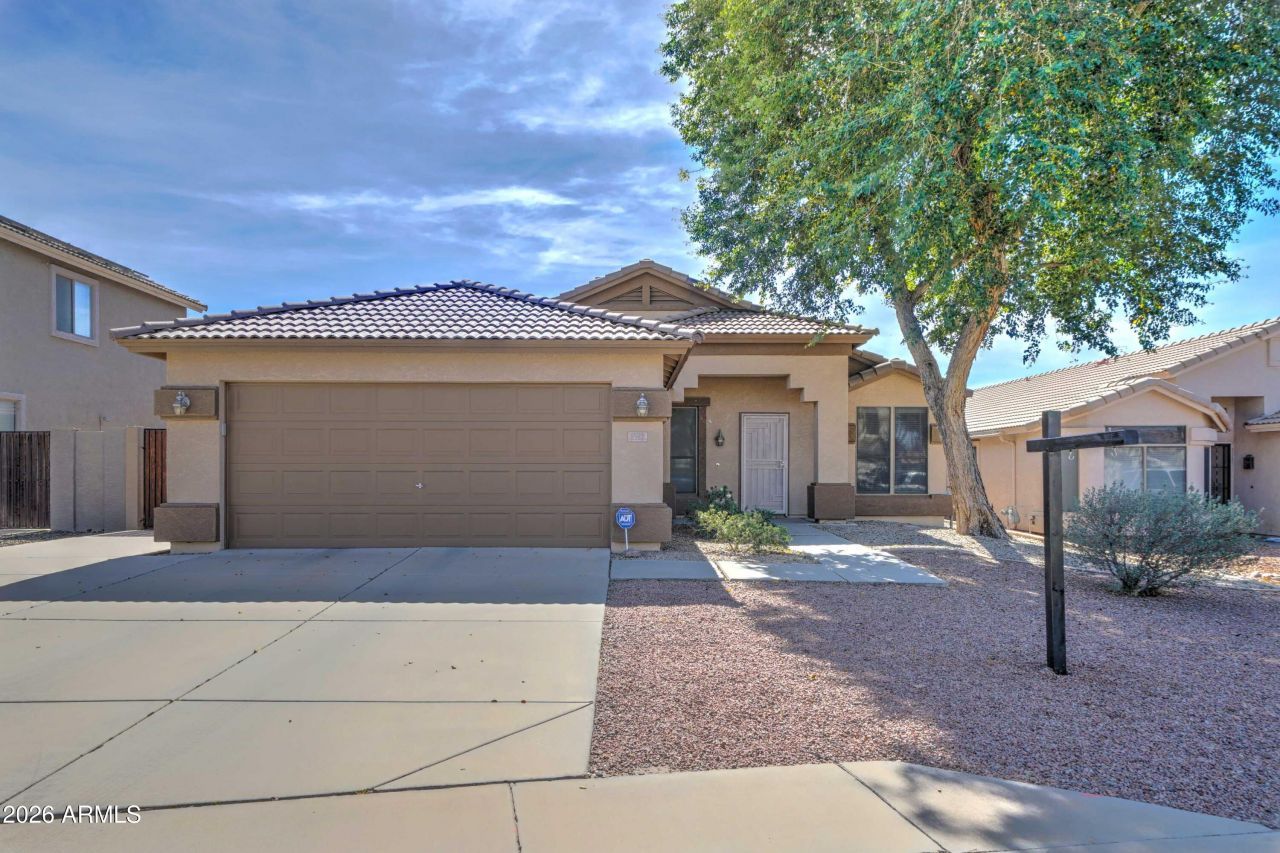 8527 E Milagro Avenue, Mesa, AZ 85209 Main Photo