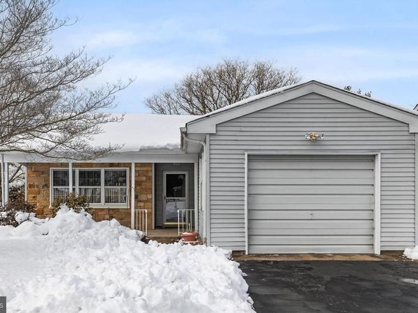 43 KINGSTON WAY, SOUTHAMPTON, NJ 08088