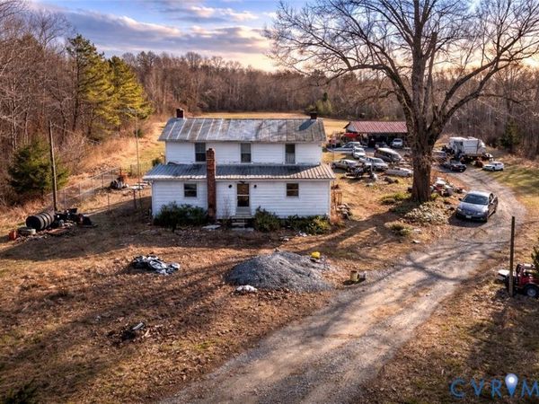 1426 Paynes Mill Road , Bumpass, VA 23024