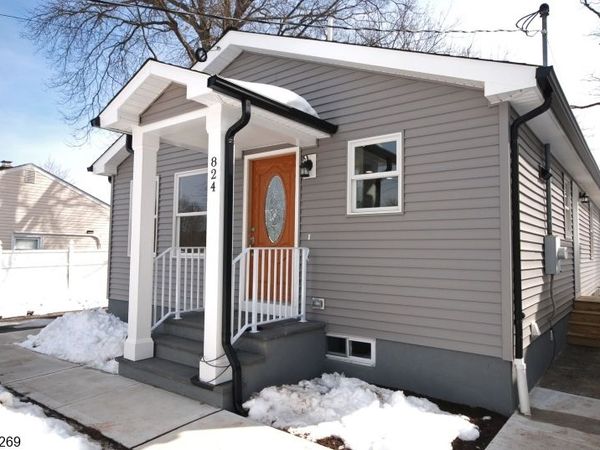 824 Drake Ave, Middlesex, NJ 08846