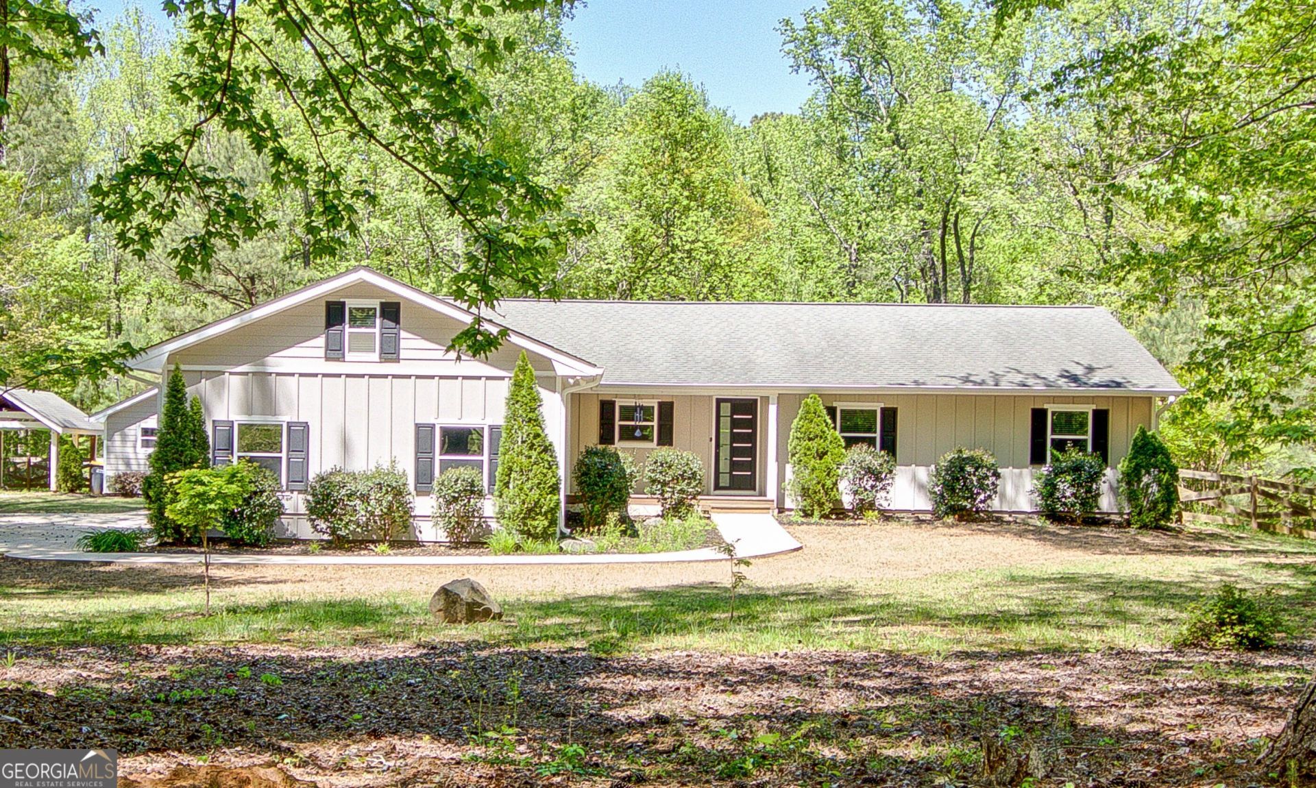 15 Glen Cannon Trail, Newnan, GA 30265 Main Photo