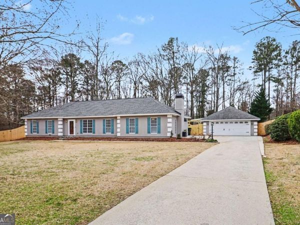 85 London Lane, Sharpsburg, GA 30277