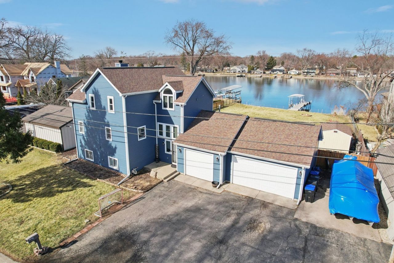 912 River Terrace Drive, Johnsburg, IL 60051 Main Photo