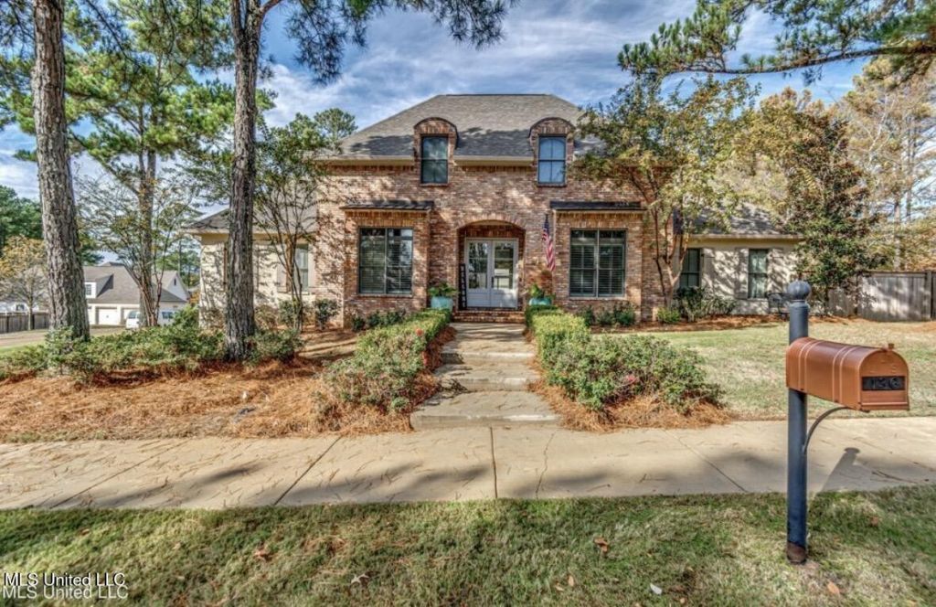 136 Shoreline Drive, Madison, MS 39110 Main Photo