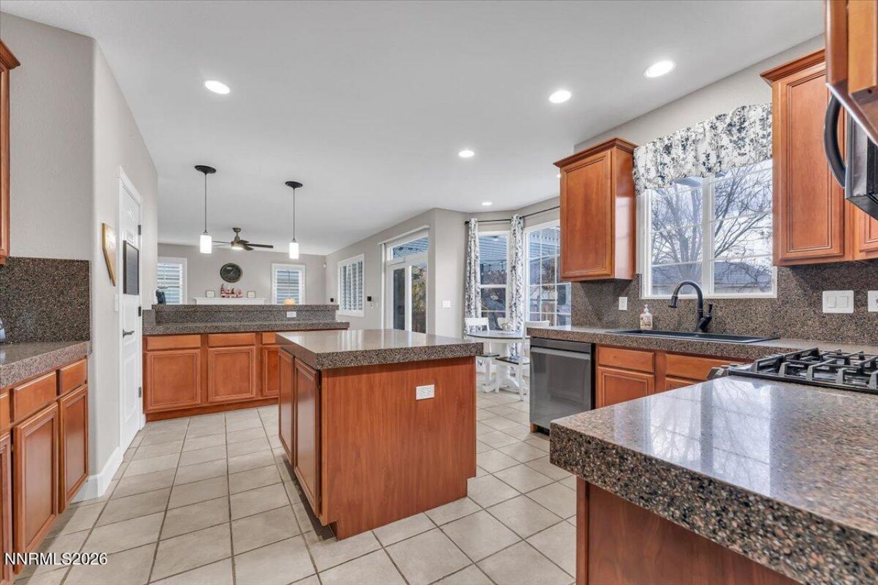 7015 Poco Bueno Circle, Sparks, NV 89436 Photo